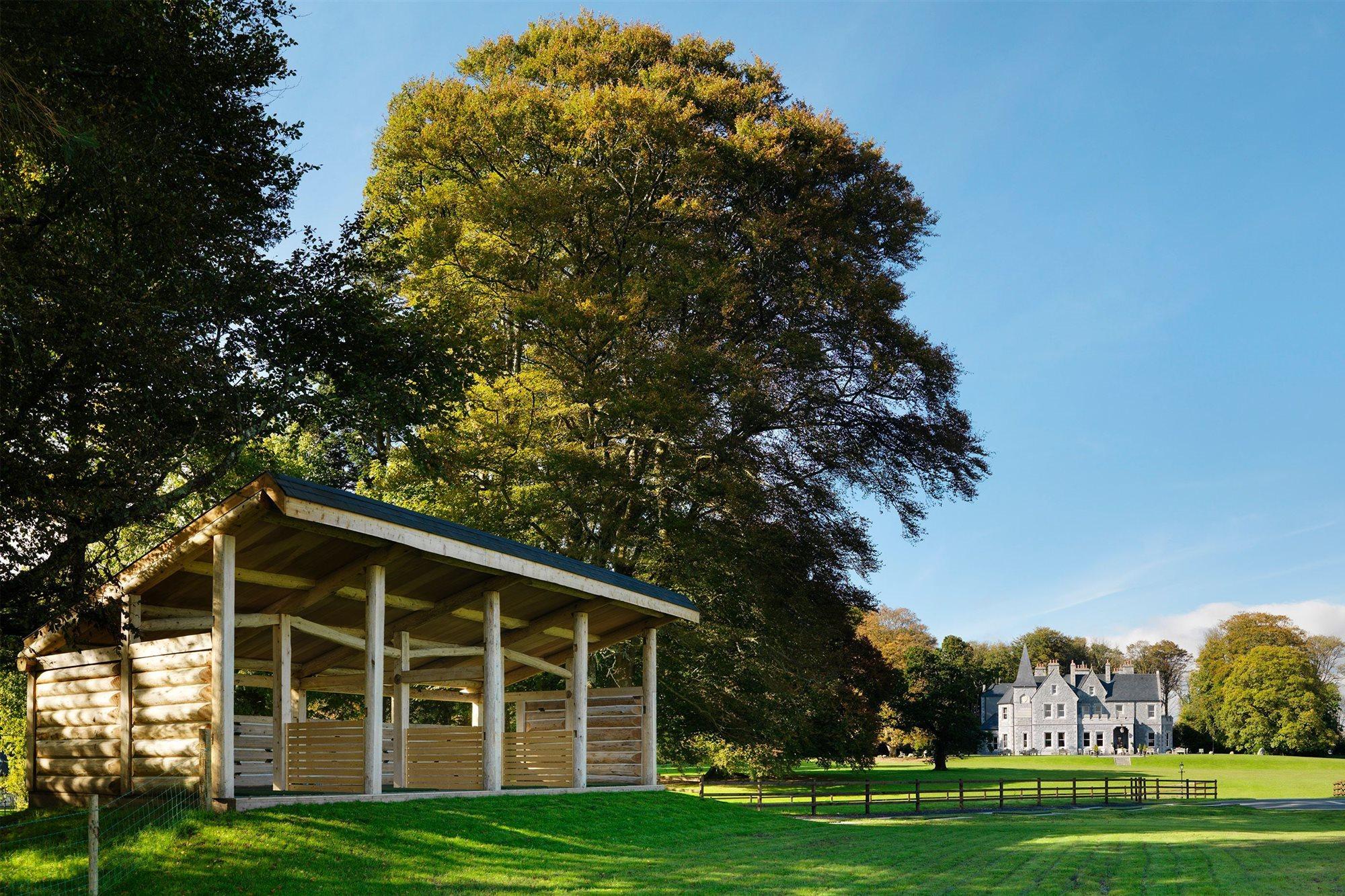 Mount Falcon Estate Hotel 4*