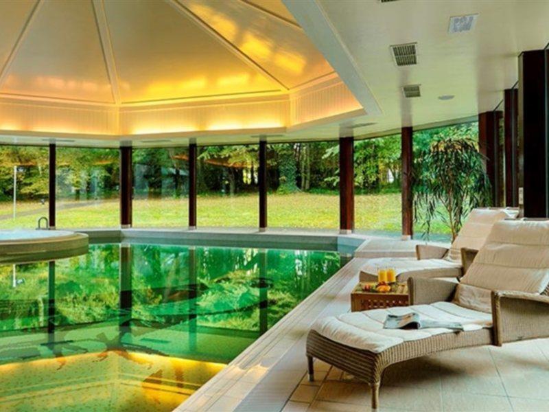 Mount Falcon Estate 4*